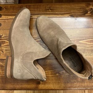 Born brown tan suede ankle boots booties size 7